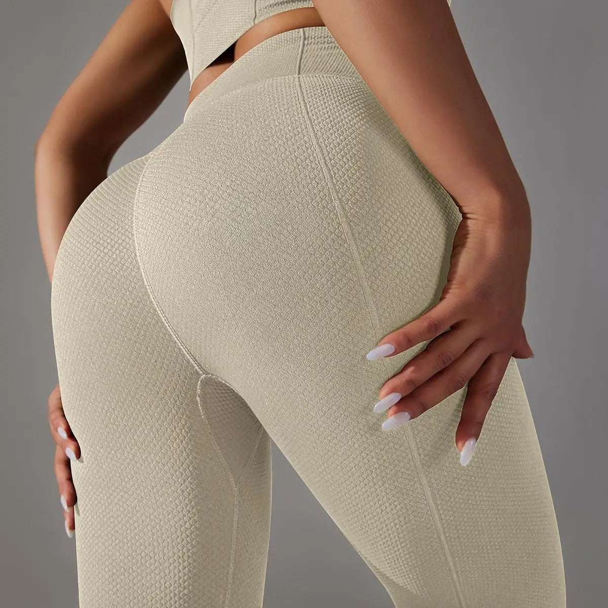 Seamless Yoga Pants - Elevate Your Gym and Yoga Sessions