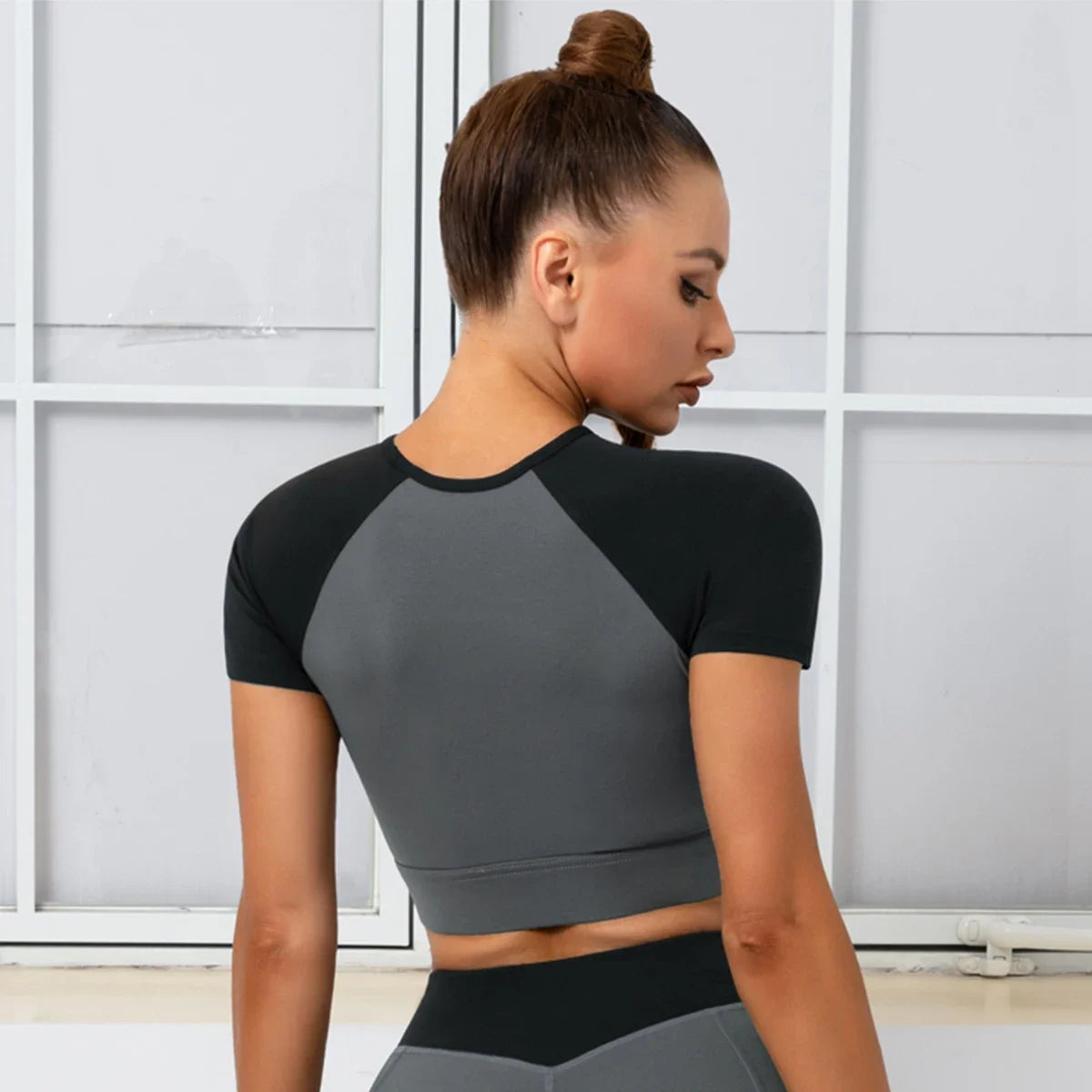 Move Like Diva Women's Seamless Ombre Crop Top